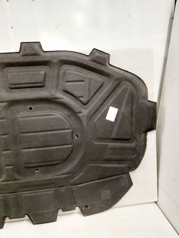 audi q7 1 i 4l wygłuszenie maski silnika podbitka spinki - 4