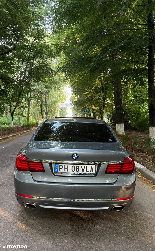 BMW Seria 7 740d xDrive - 22