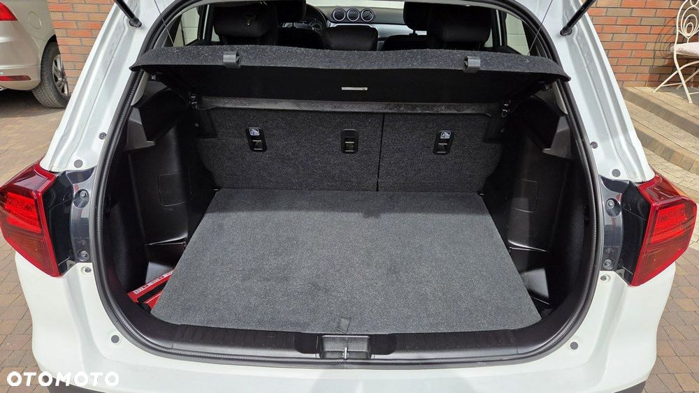 Suzuki Vitara 1.4 Boosterjet Premium 4WD - 29