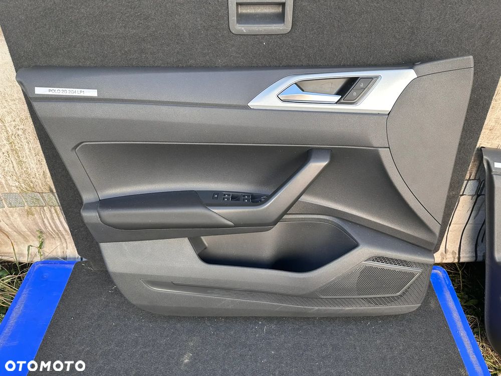 Tapicerka, boczek drzwi lewy przód VW Polo VI 2G 2G4