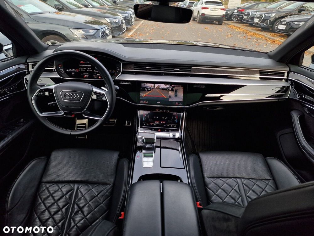 Audi S8 - 18