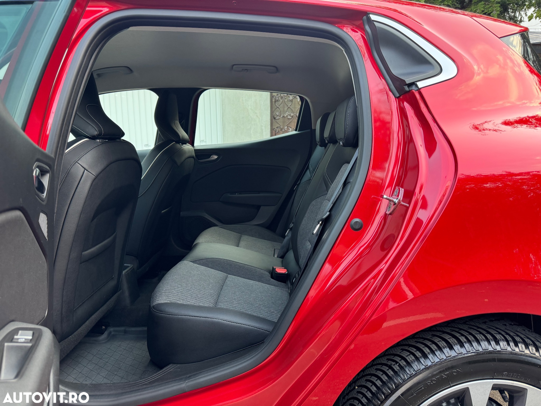 Renault Clio V TCe Intens - 9