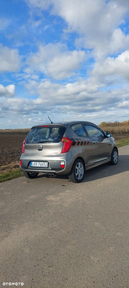 Kia Picanto 1.2 L - 4