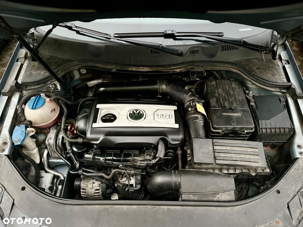 Volkswagen Passat 1.8 TSI Exclusive - 31