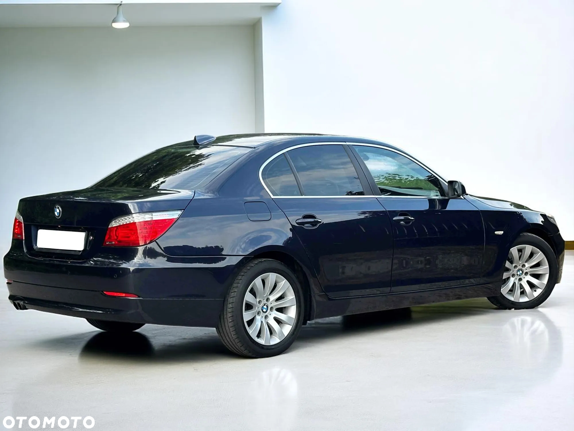 BMW Seria 5 523i Edition Exclusive - 18