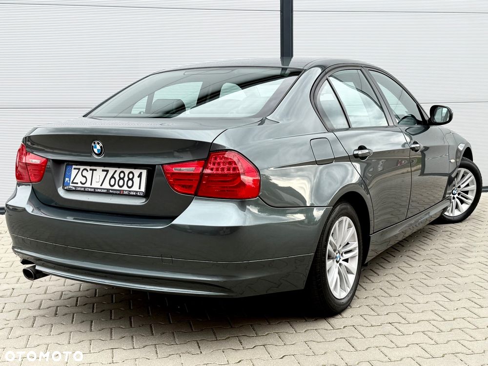 BMW Seria 3 320i Edition Sport - 19