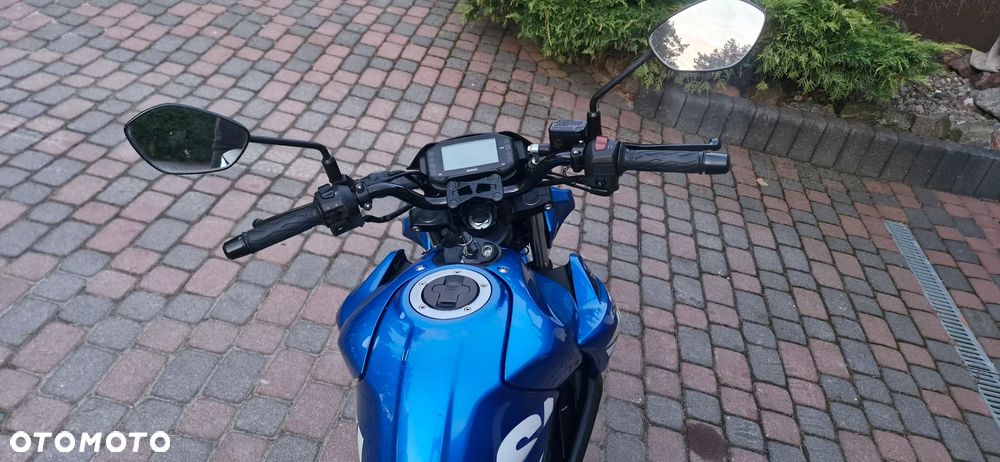 Suzuki GSX - 5