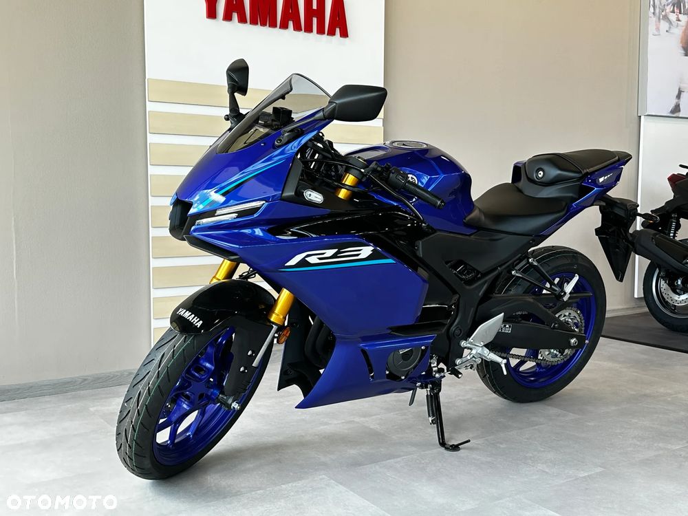 Yamaha R3 - 1