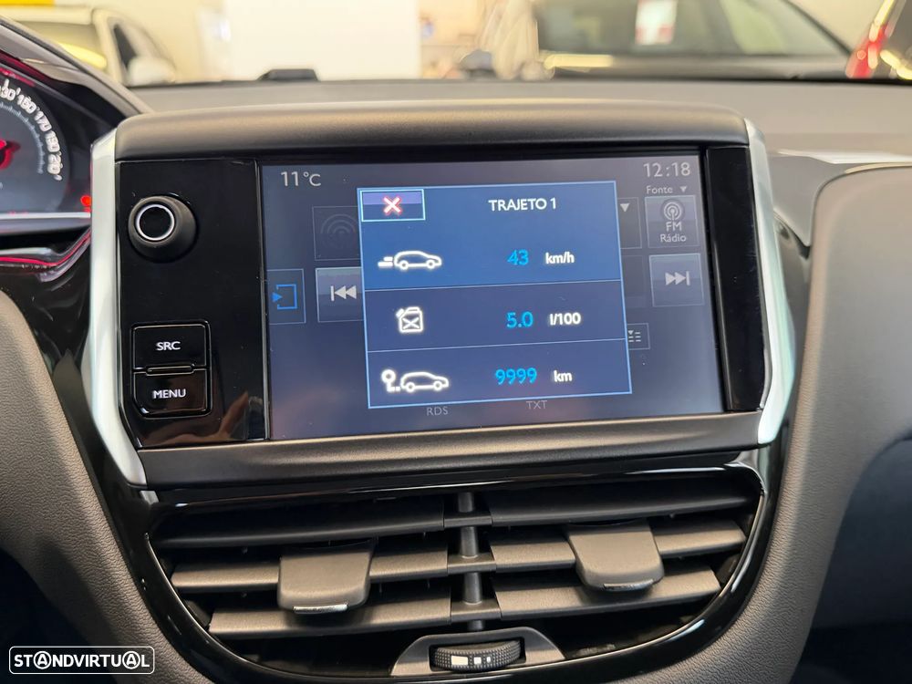 Peugeot 208 1.4 HDi SE Style - 25