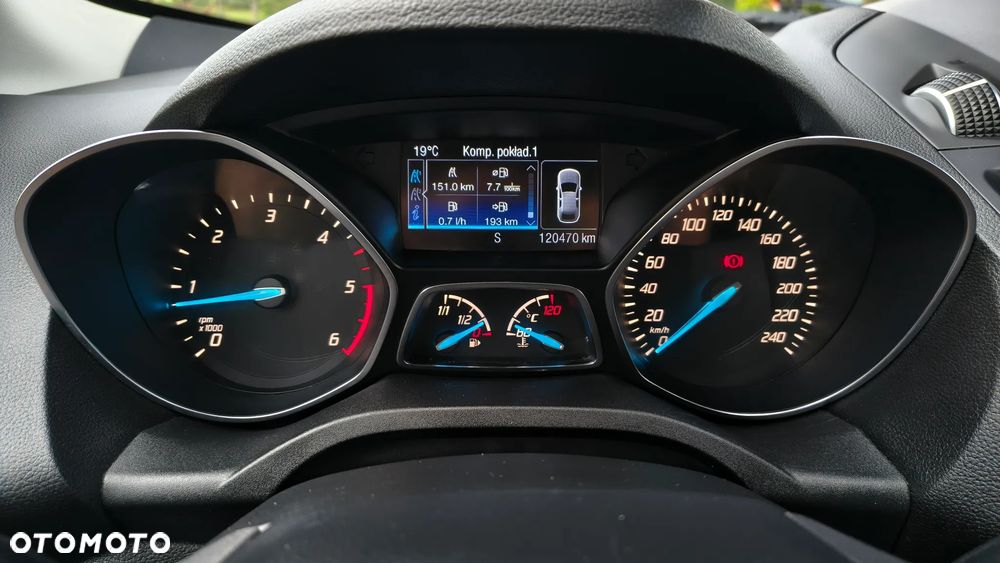 Ford Kuga 2.0 TDCi 4x4 Titanium - 19