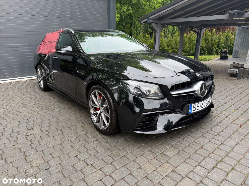 Mercedes-Benz Klasa E AMG 63 S 4Matic+ AMG Speedshift MCT-9G - 12