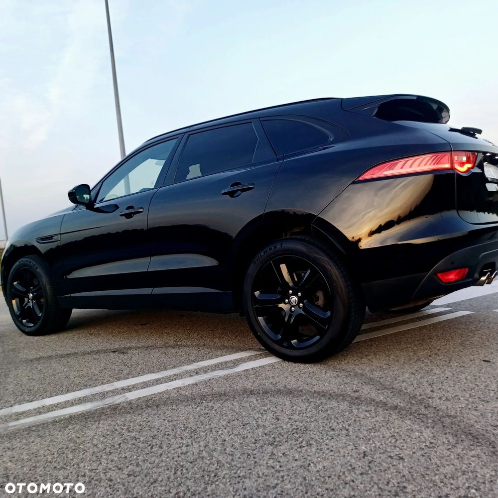 Jaguar F-Pace - 7