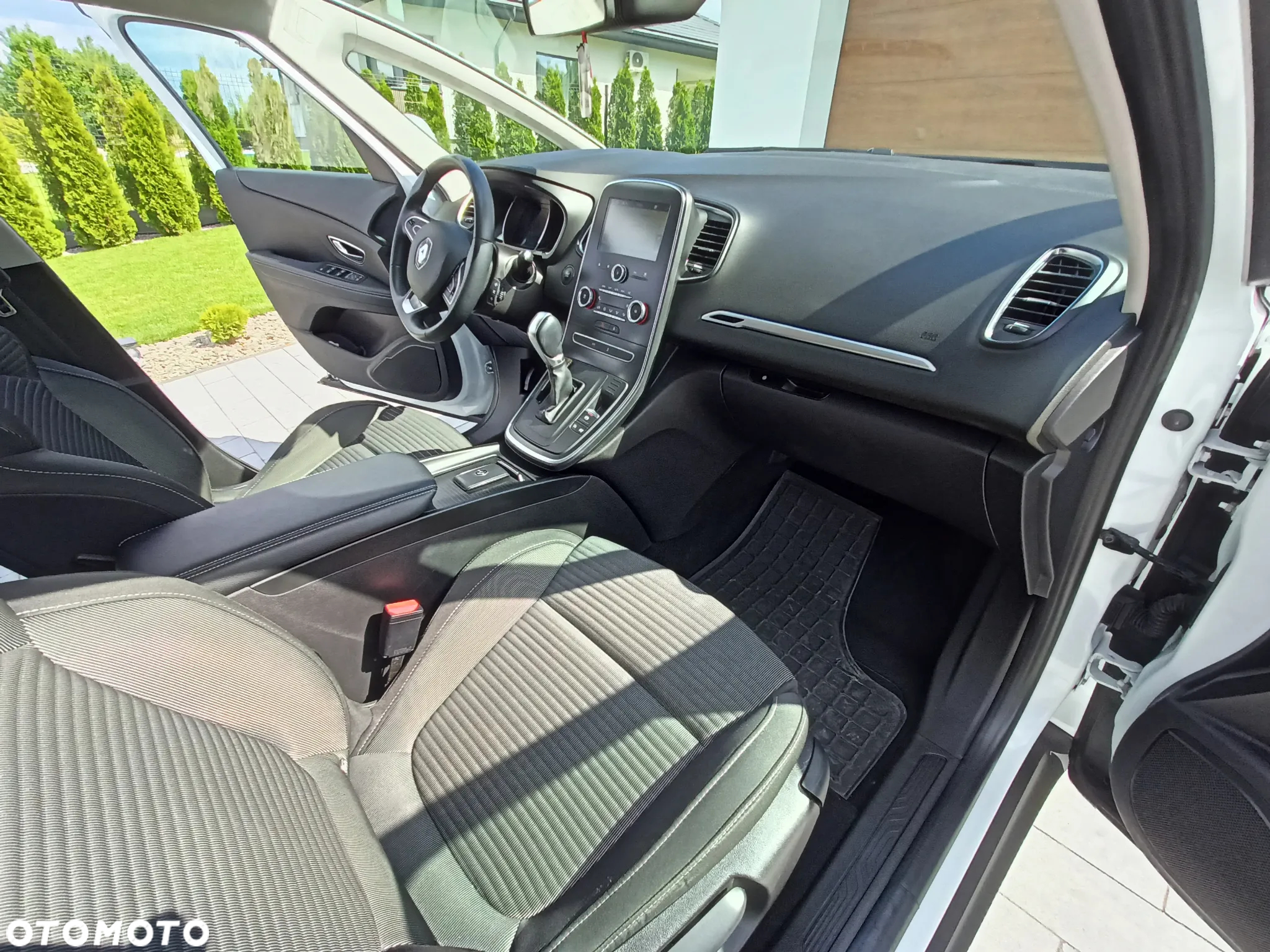 Renault Scenic 1.5 dCi Intens EDC - 19
