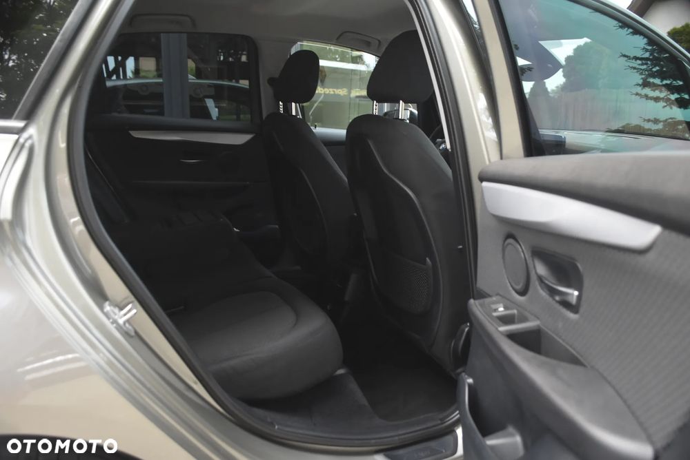 BMW Seria 2 220i Luxury Line - 10