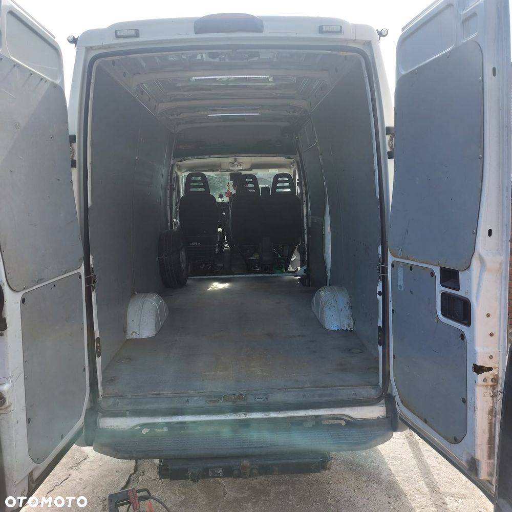 Iveco DAILY 35S15V - 15