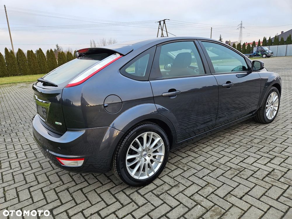 Ford Focus 1.8 Titanium - 15