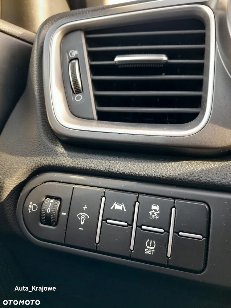 Kia Ceed 1.5 T-GDI M - 20