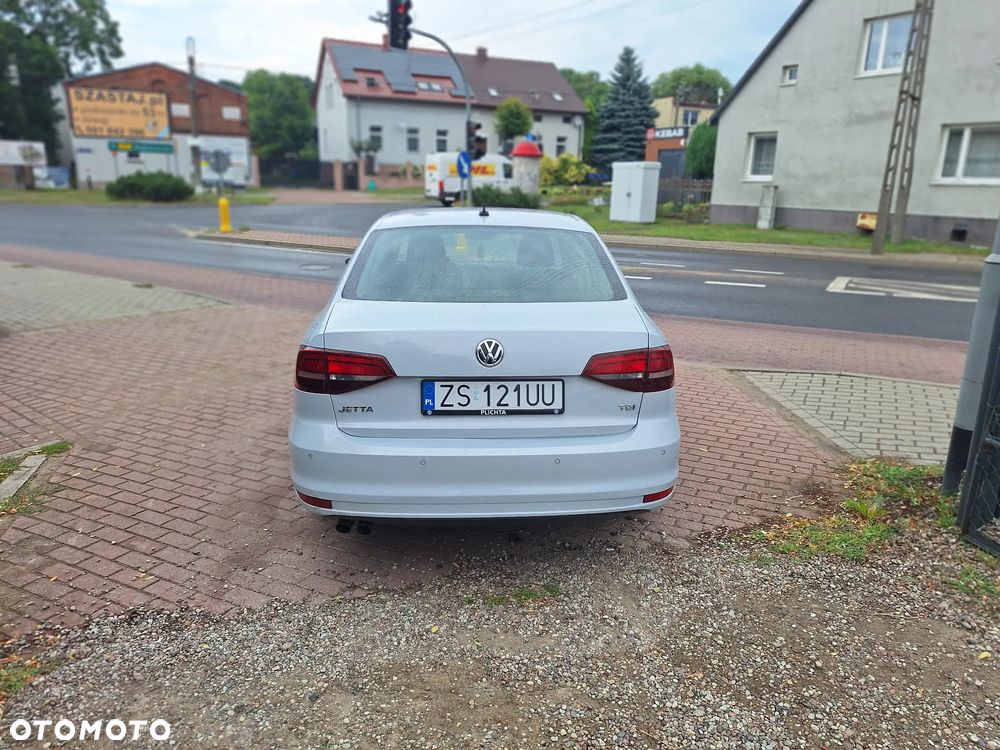 Volkswagen Jetta - 15