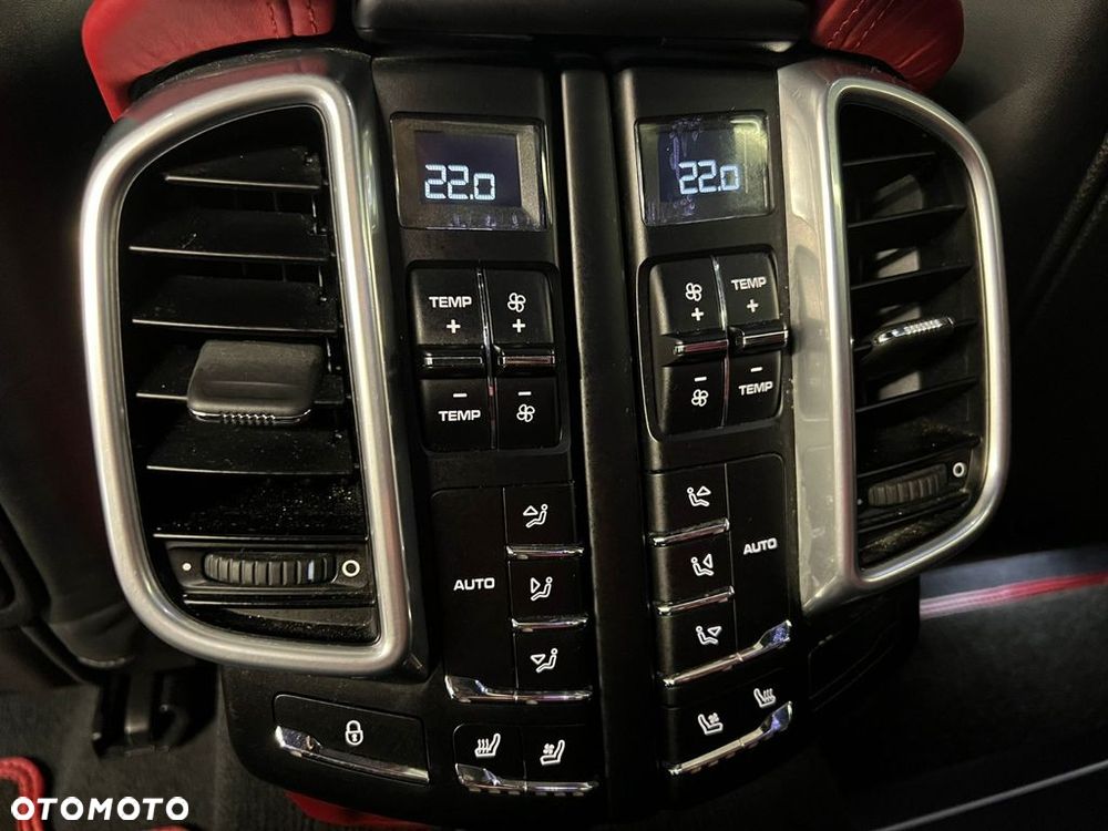 Porsche Cayenne S Diesel - 13