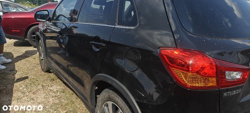 Mitsubishi ASX - 5