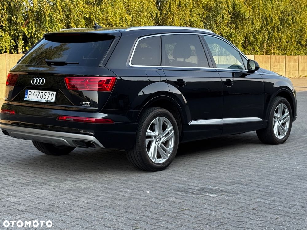 Audi Q7 - 10