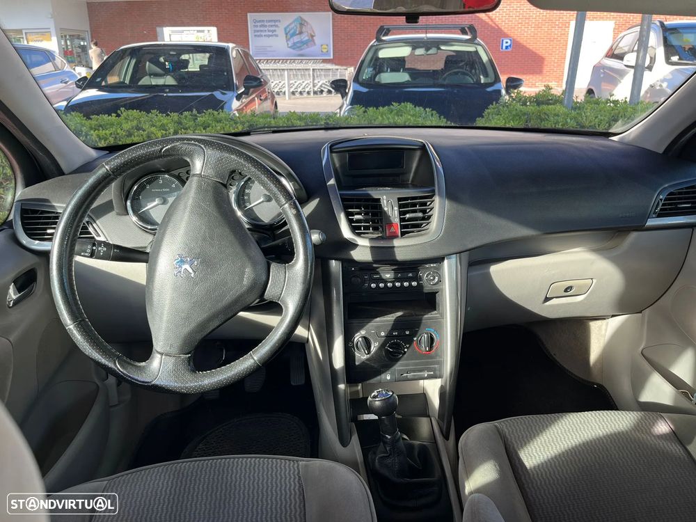 Peugeot 207 1.4 HDi Urban - 2
