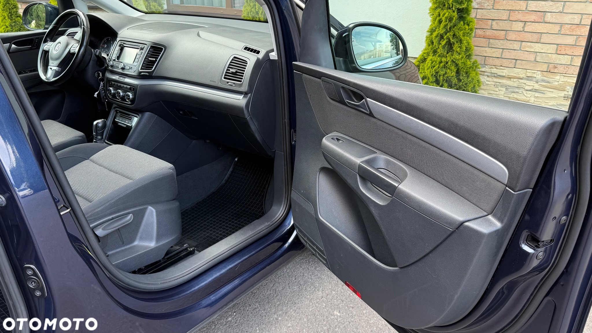 Volkswagen Sharan 2.0 TDI DSG BlueMotion Technology Comfortline - 8