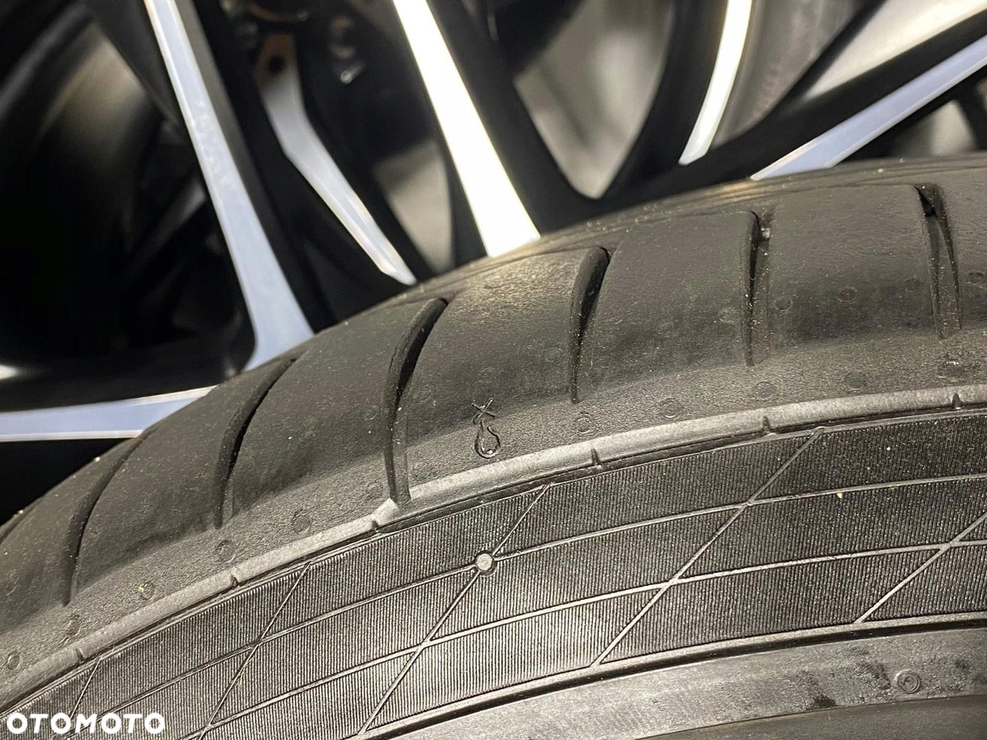 KOŁA ALUFELGI MERCEDES GLE 53 4Matic AMG SUV V167 275/45/ZR21 315/40/ZR21 - 9