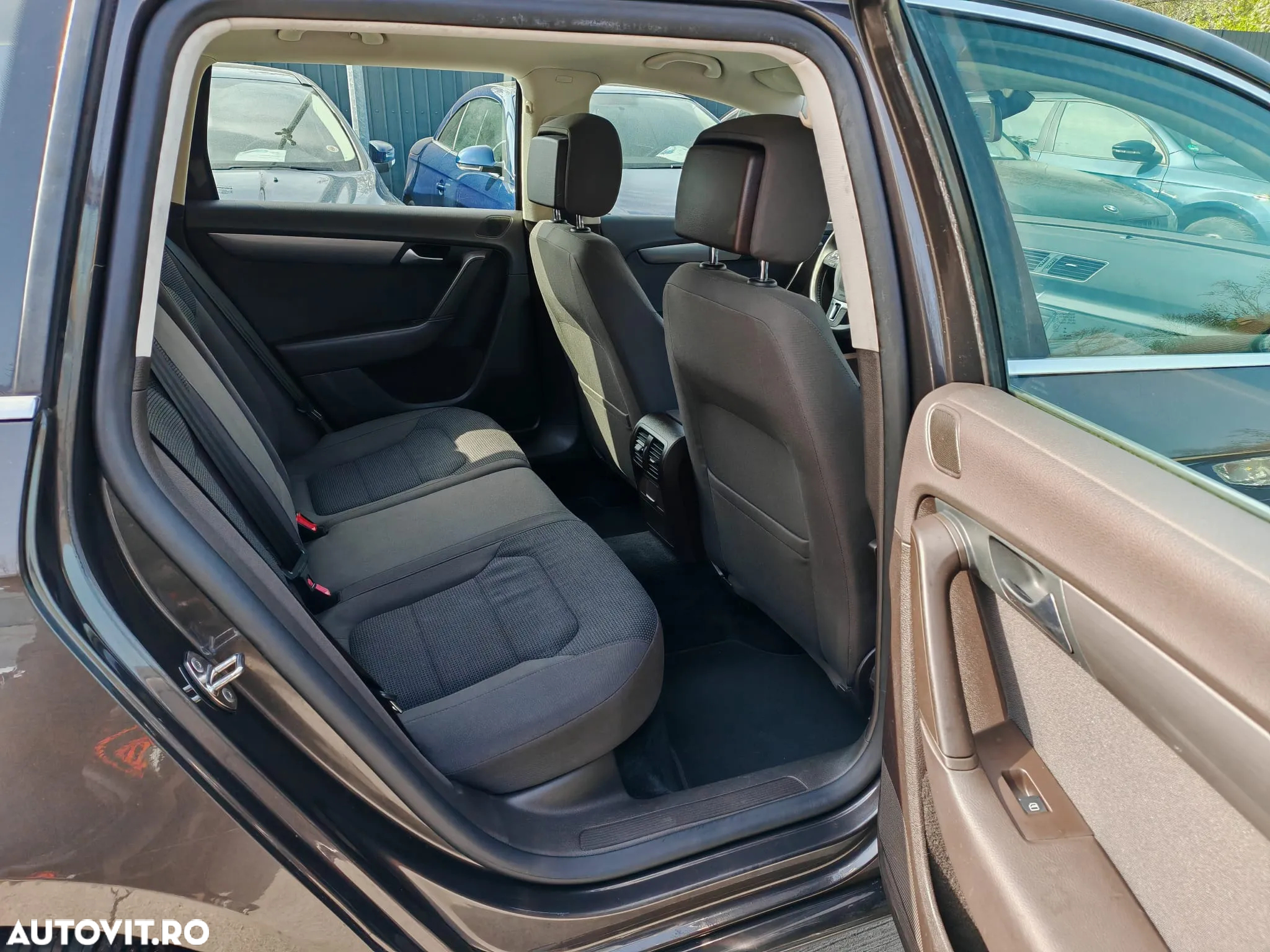 Volkswagen Passat Variant 1.6 TDI BlueMotion - 7