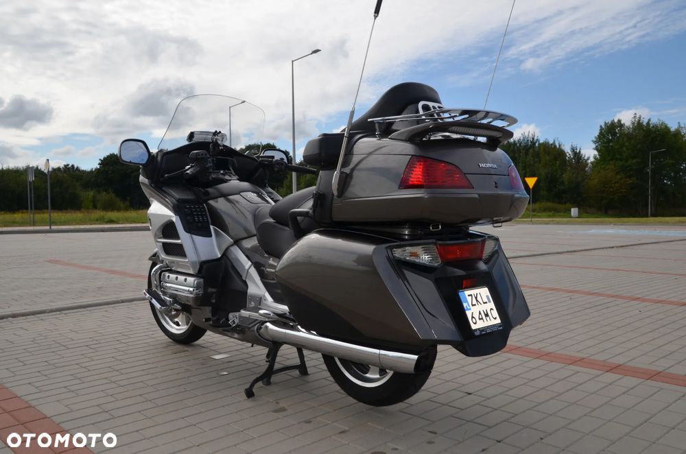 Honda GL - 10