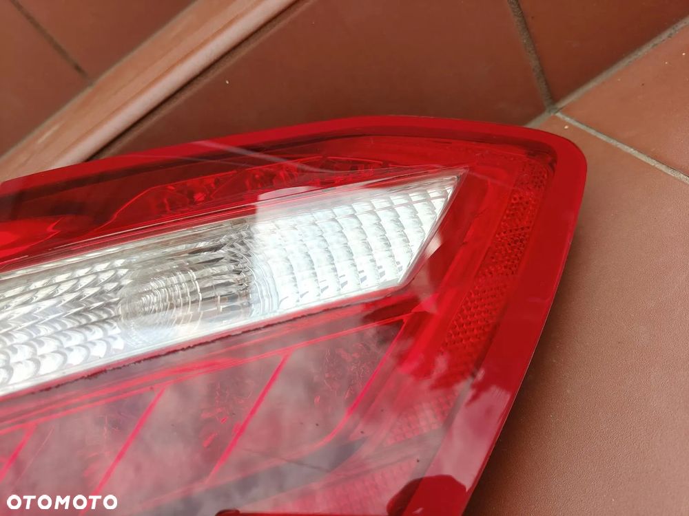 MERCEDES W212 Sedan Lampa Tylna Prawa Led Tył - 7