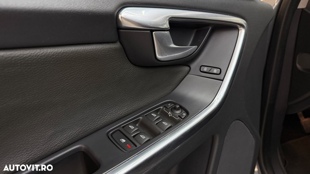 Volvo XC 60 - 24