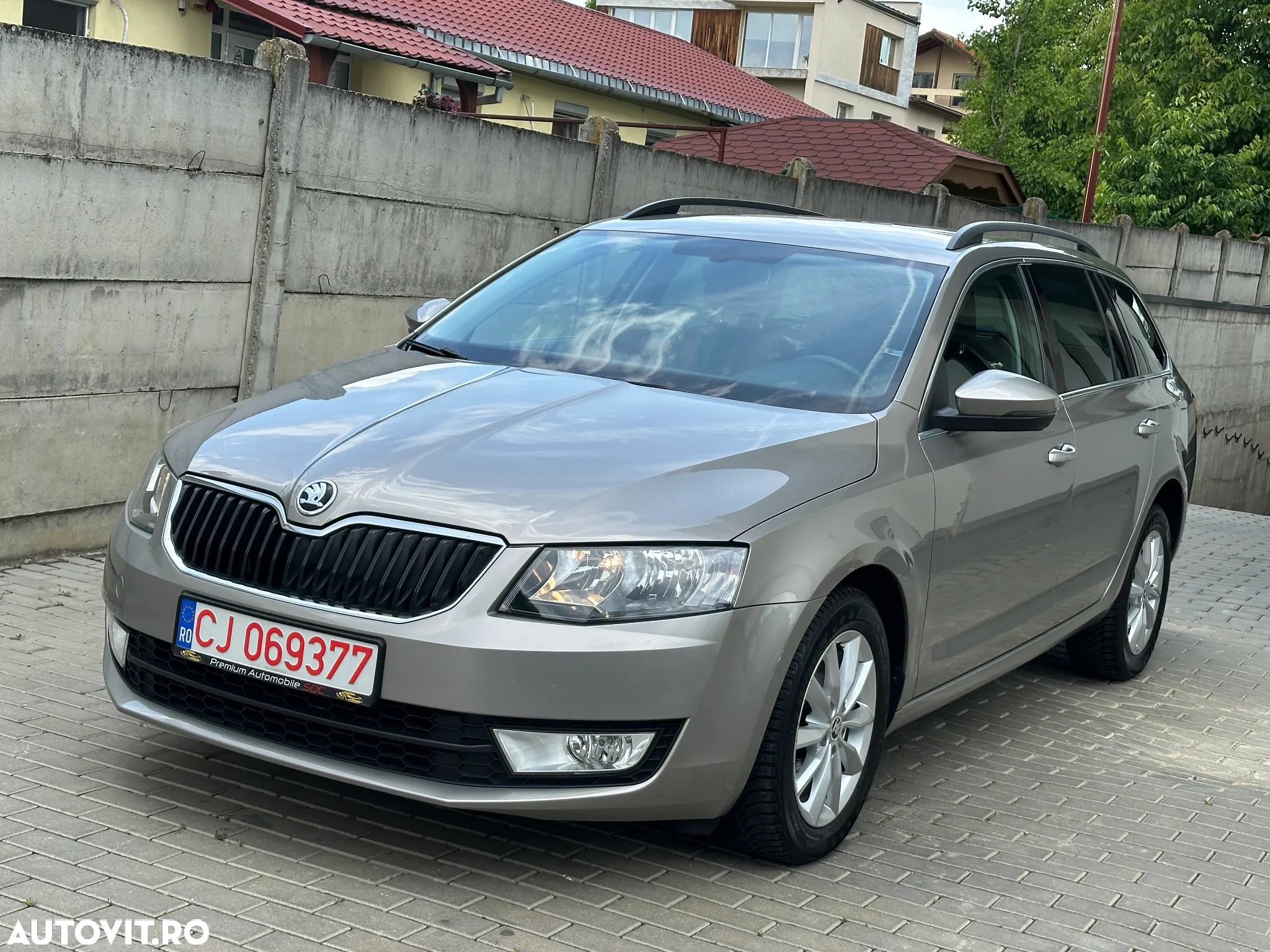 Skoda Octavia Combi 1.6 TDI (Green tec) Ambition - 1