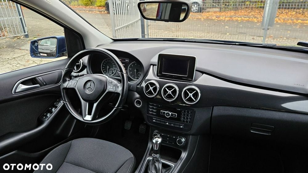 Mercedes-Benz Klasa B 180 BlueEFFICIENCY Edition Style - 19