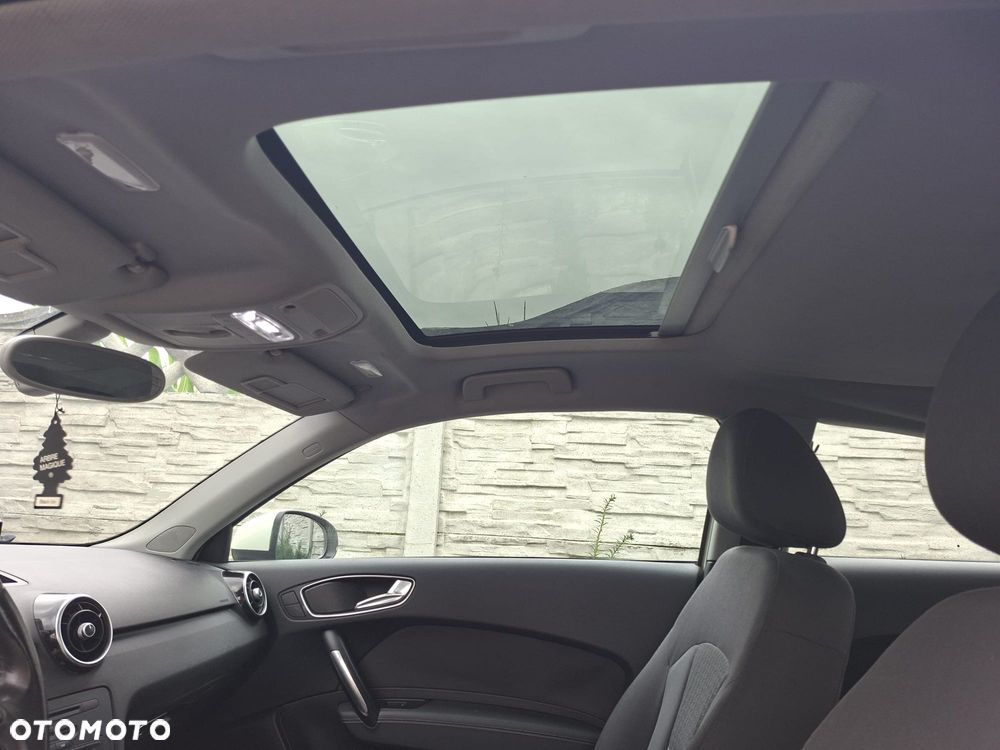 Audi A1 3-drzwiowe 1.6 TDI S line edition - 15