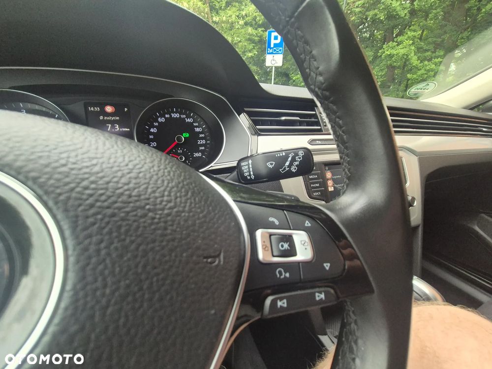 Volkswagen Passat 2.0 TDI (BlueMotion Technology) DSG Comfortline - 14