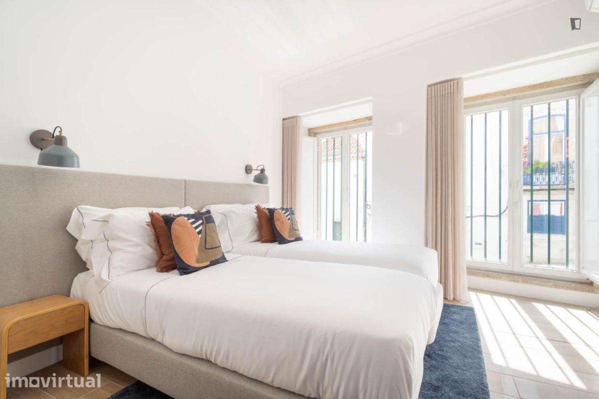 Quarto - localizado em Santos Lisbon - Grande imagem: 3/23