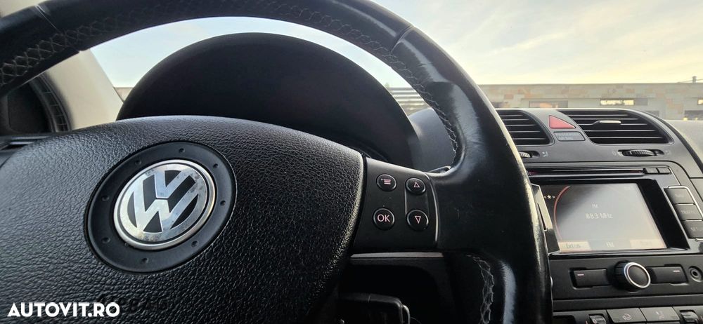 Volkswagen Golf 2.0 TDI Sportline - 12
