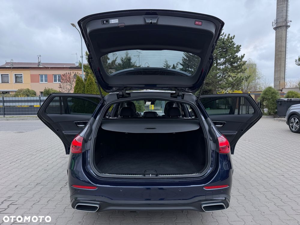 Mercedes-Benz Klasa C 300 d mHEV AMG - 13