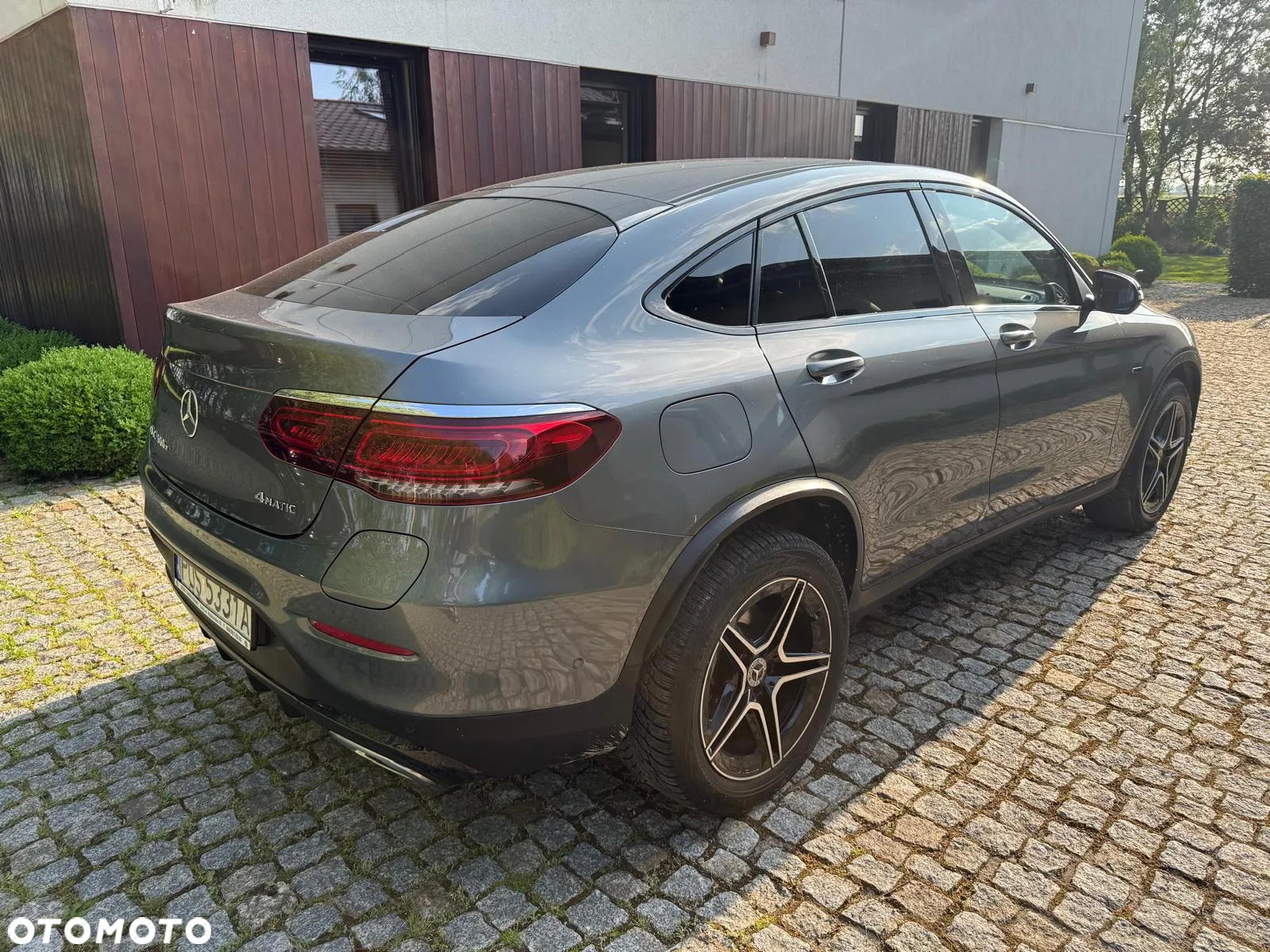 Mercedes-Benz GLC 350 e 4-Matic - 3