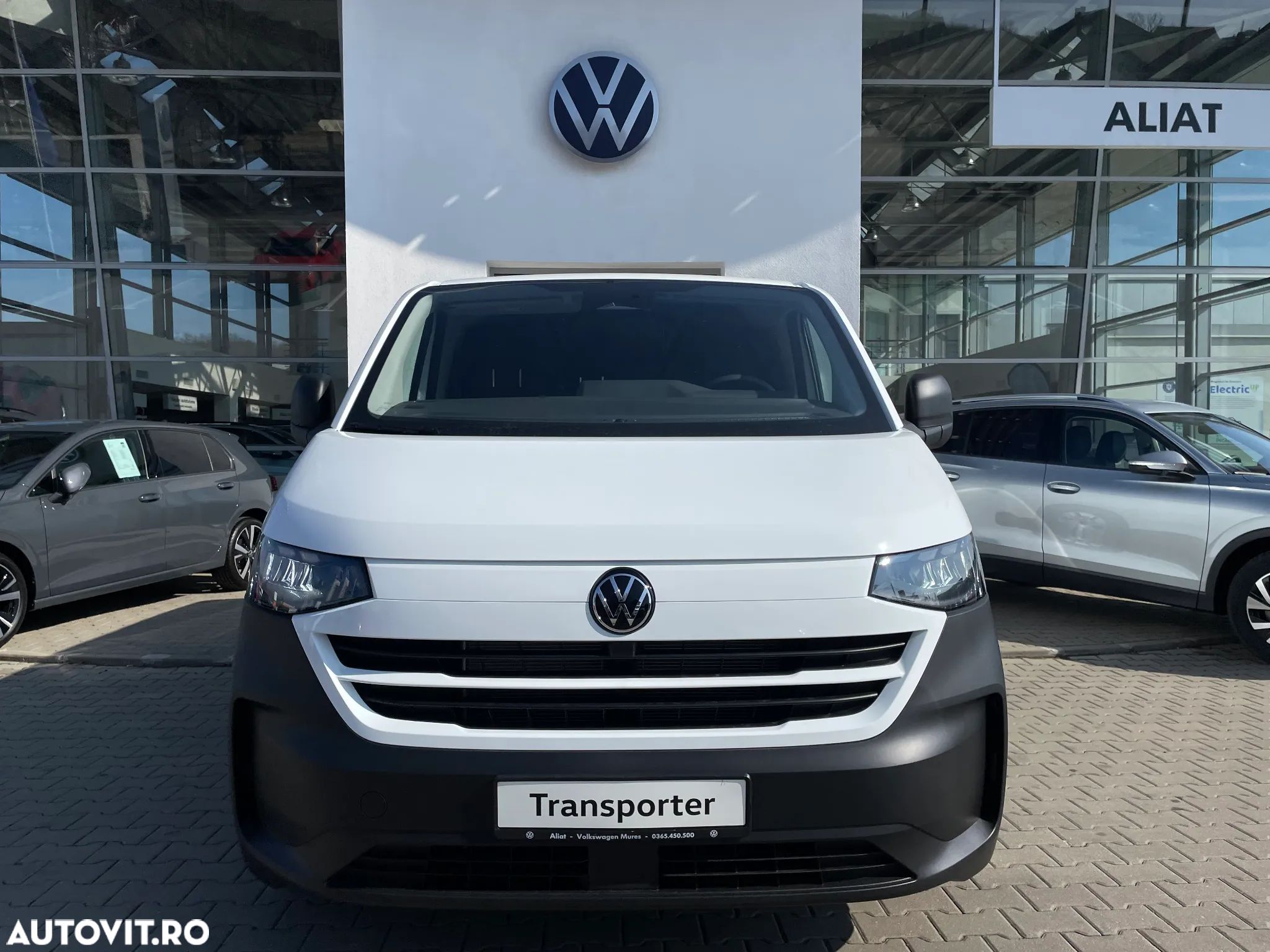 Volkswagen Transporter - 1