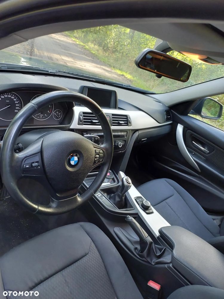 BMW Seria 3 316d - 7