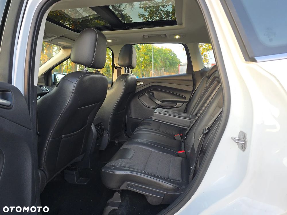 Ford Kuga - 11