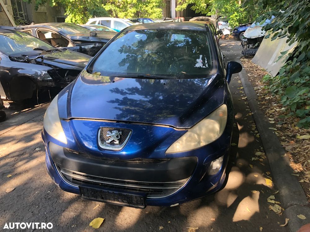 Dezmembrez Peugeot 308 albastru 1.6 HDI 2008 - 5