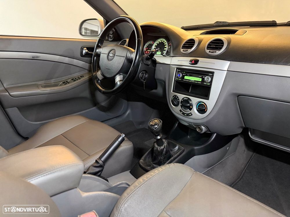 Chevrolet Lacetti 1.4 SX - 11