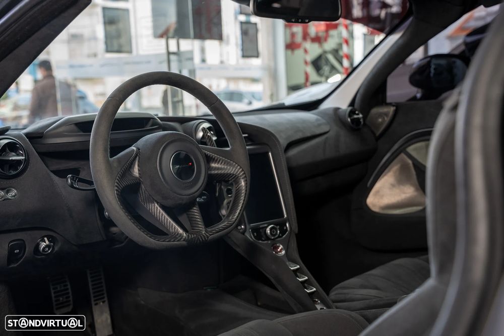 McLaren 720 - 17