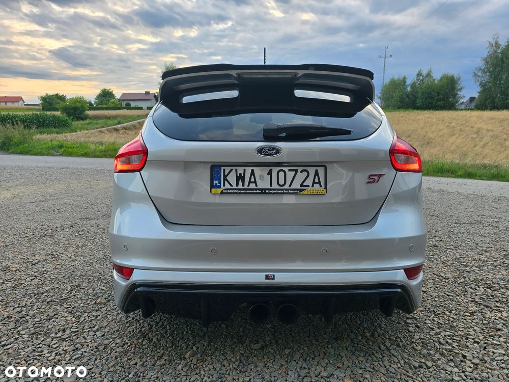 Ford Focus 2.0 EcoBoost ST mit Leder-Sport-Paket - 7
