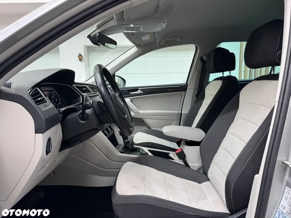 Volkswagen Tiguan - 11