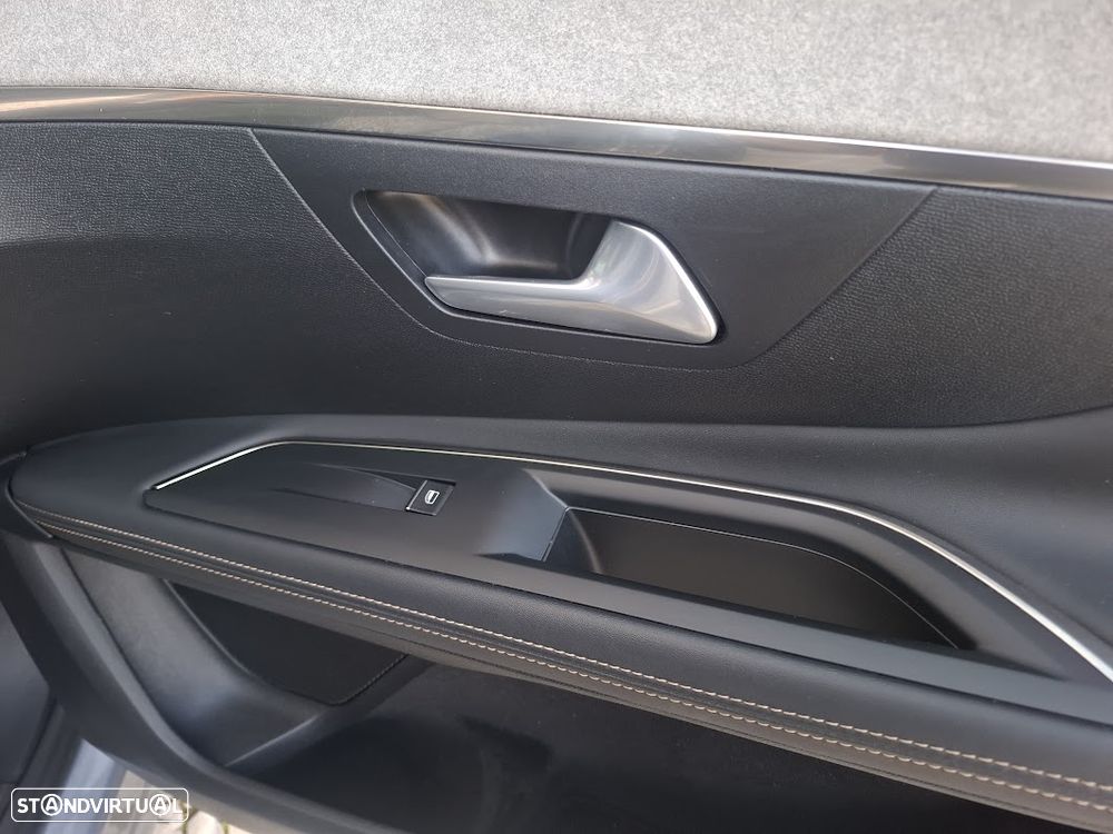 Peugeot 3008 1.6 Hybrid4 GT Pack e-EAT8 - 40