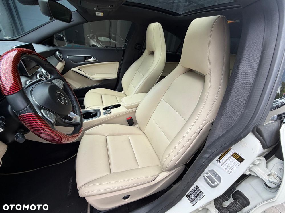 Mercedes-Benz CLA 250 7G-DCT AMG Line - 16